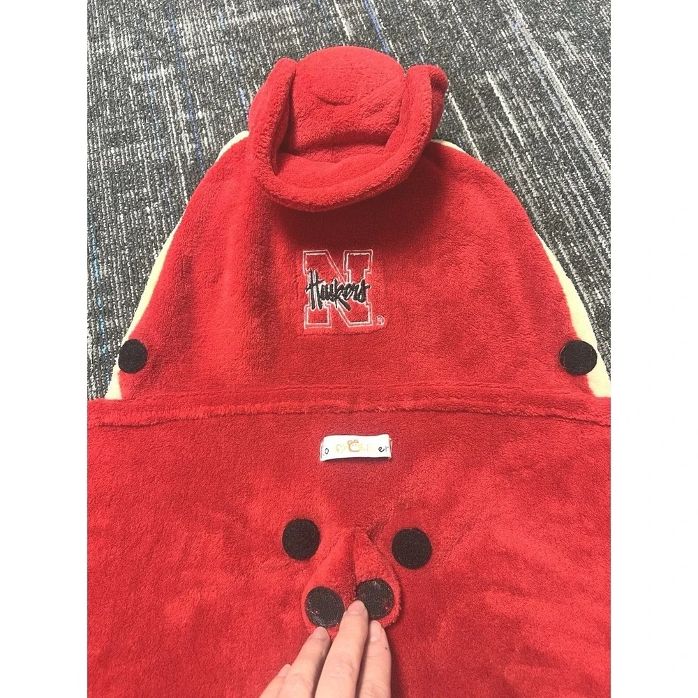 Red Hooded Blanket‎ Comfy Critter Mascot Wear Nebraska Cornhuskers Herbie Husker